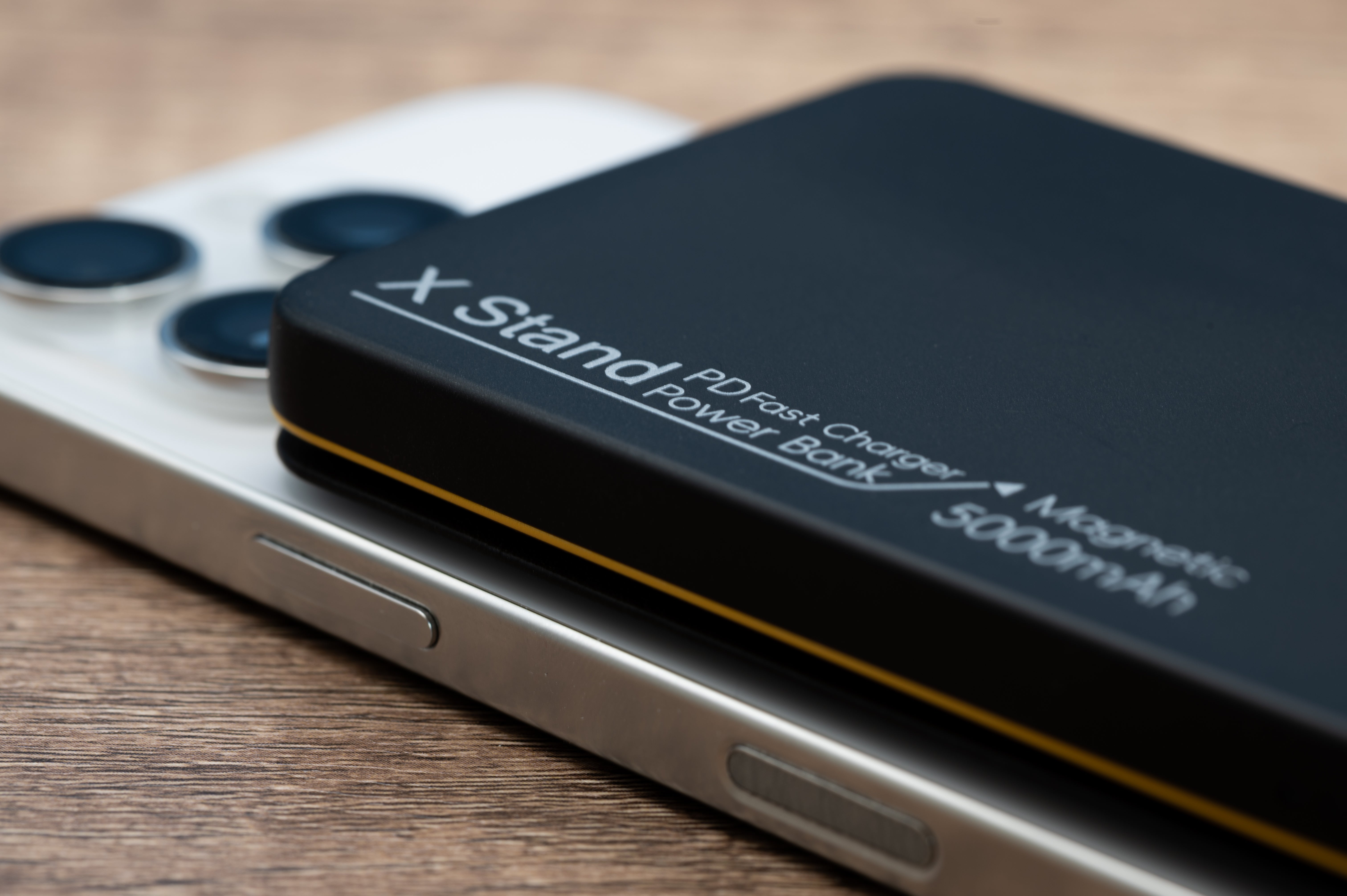 XYZtech X Stand Wireless Power Bank - 5000mAh